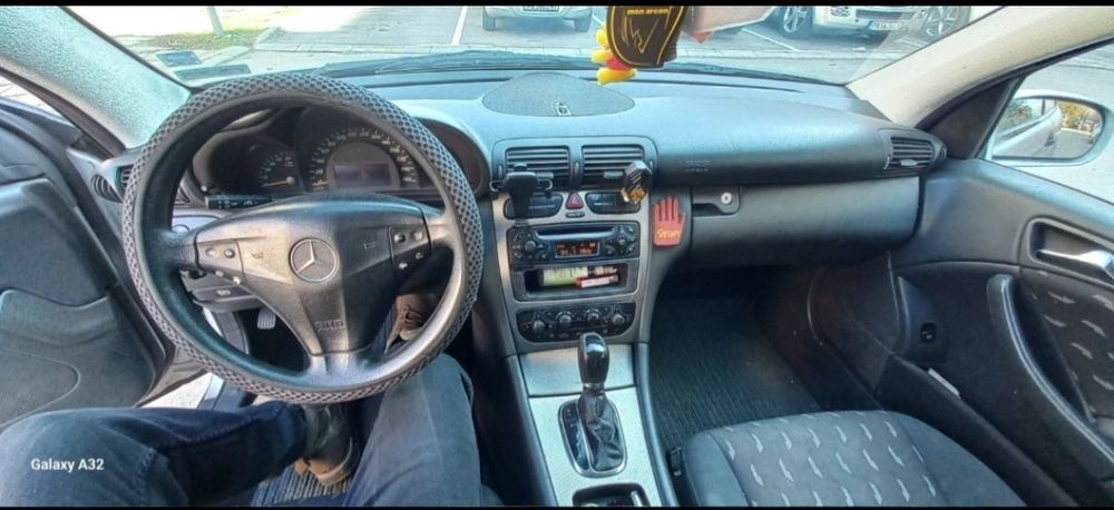 Продавам Мерцедес