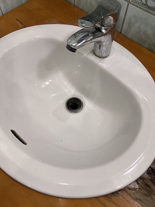 Продаю раковины без тумбы