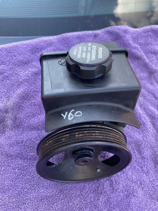 Pompa Servo Volvo V60 2.4 D pret 250 lei