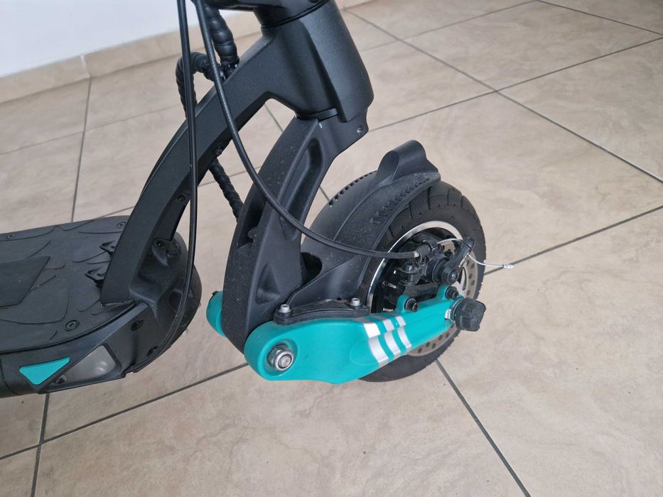 Trotineta Electrica Vsett 9+
