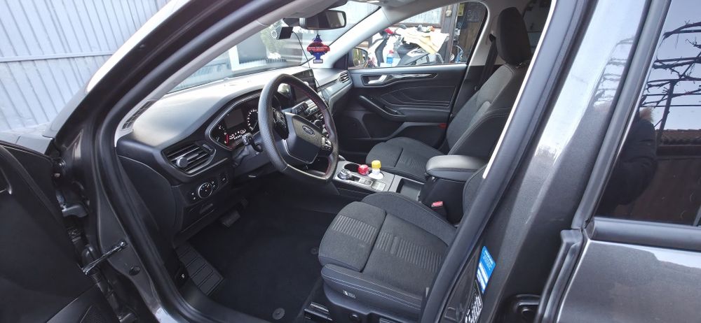 Ford focus activ