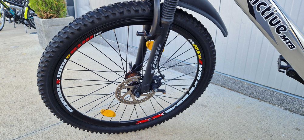 Алуминиев велосипед Active колело 26"