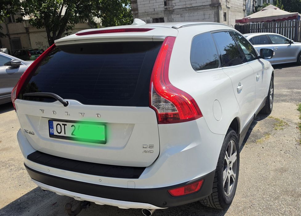 Volvo XC60 D5AWD, 2013, diesel, automata, 267000 km