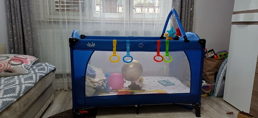 Vând pătuț și saltea