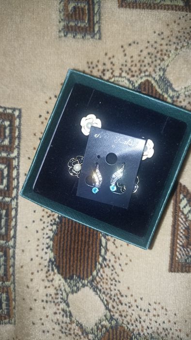 Сережки продам не дорого