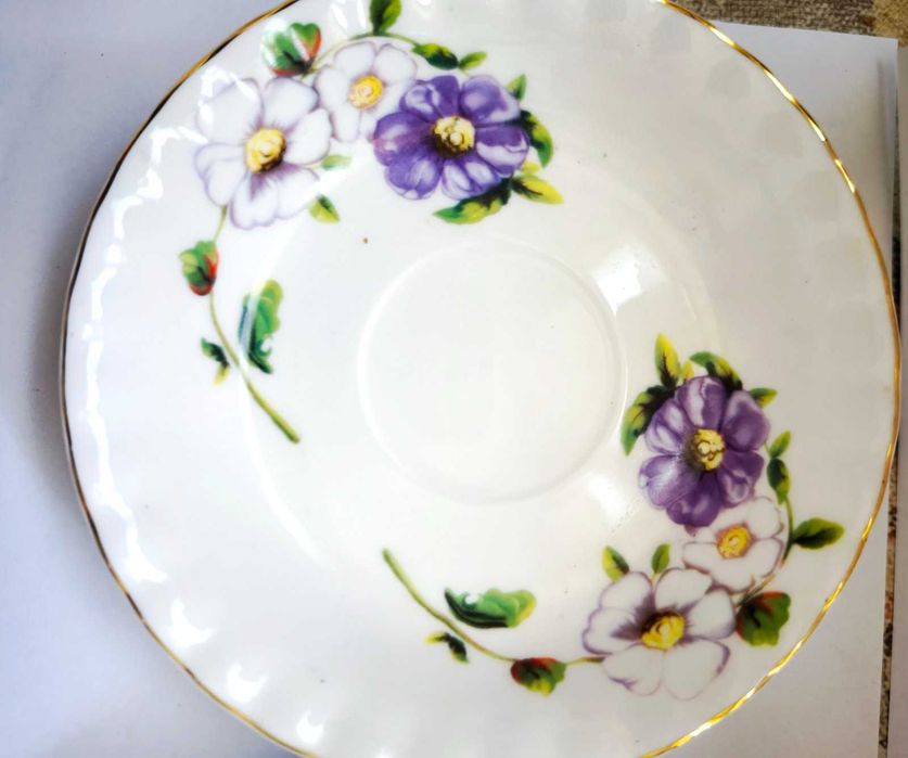 чинийки, Royal Albert