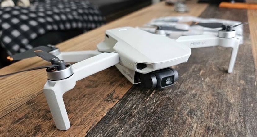 Drona Dji mini 4k