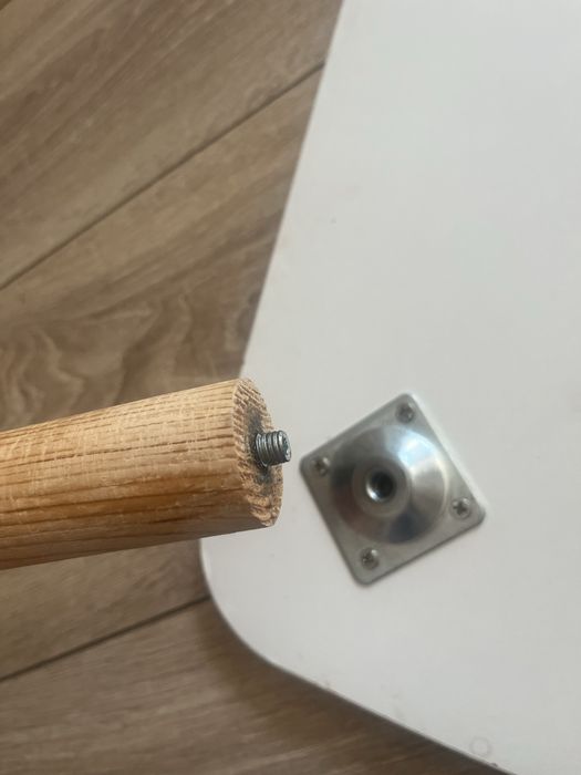 Детский стол в хорошем состояний