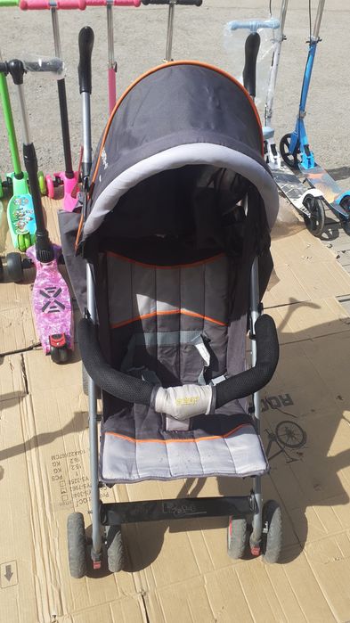 Коляска прогулочное