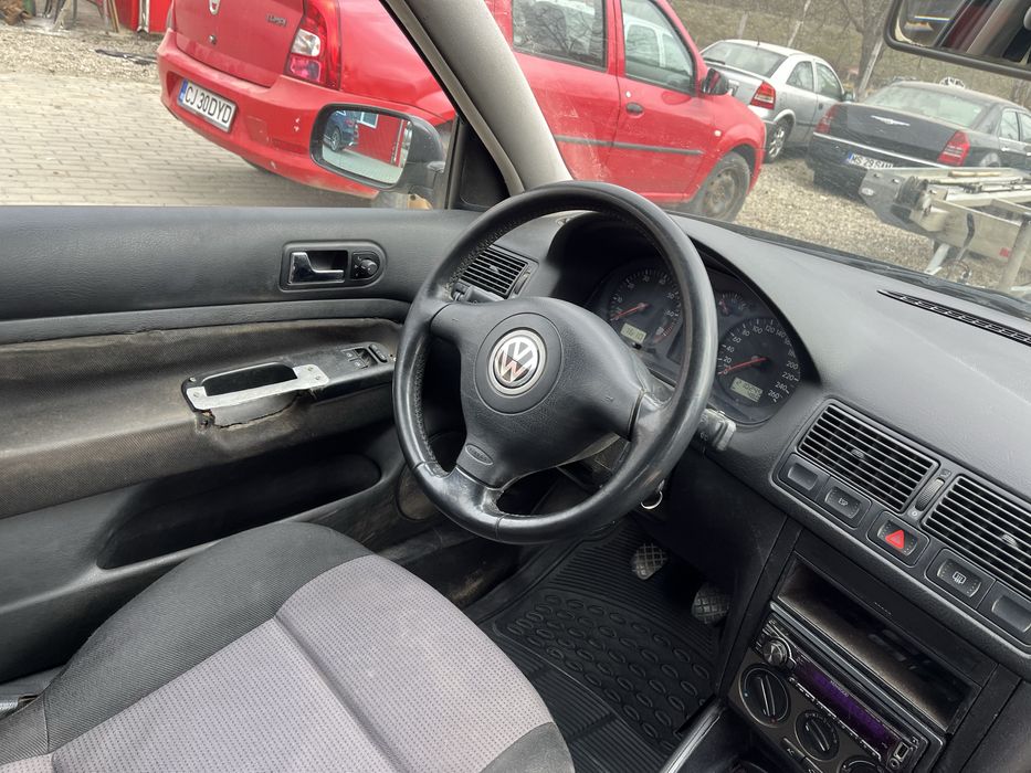 Piese golf 4 1,6 i azd