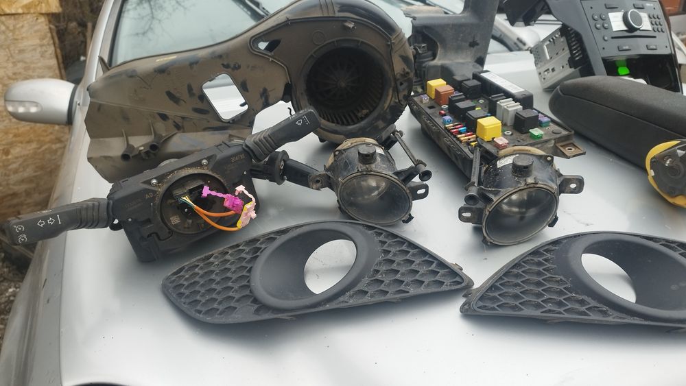 Авточасти за Опел Зафира б opel Zafira b