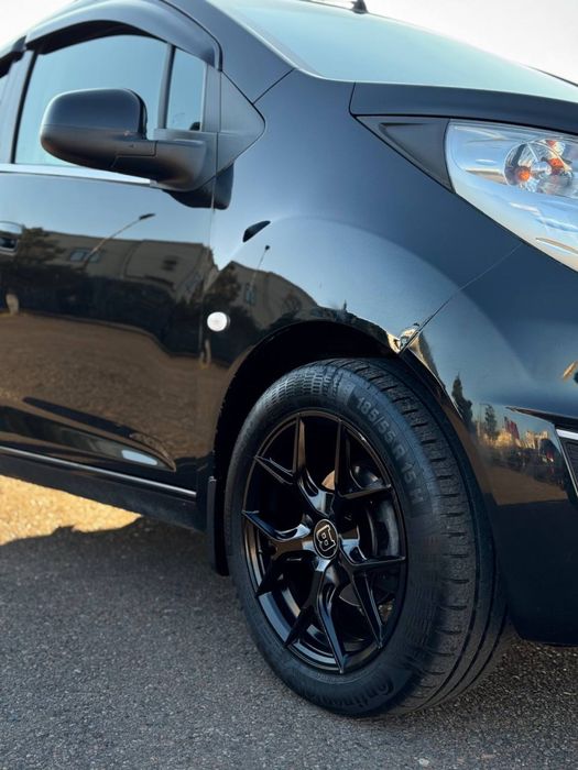 Продаю Spark 2015