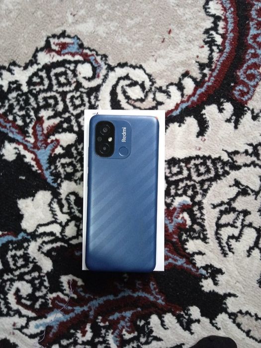 Resmi 12c  4+3ga 128xotira