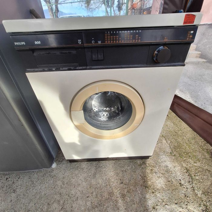 Продавам стари но качествени Хладилник, печка и пералня