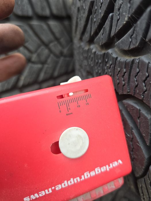 Set 4 anvelope/cauciuc/roti 205/55R16 (iarna) ca si noi