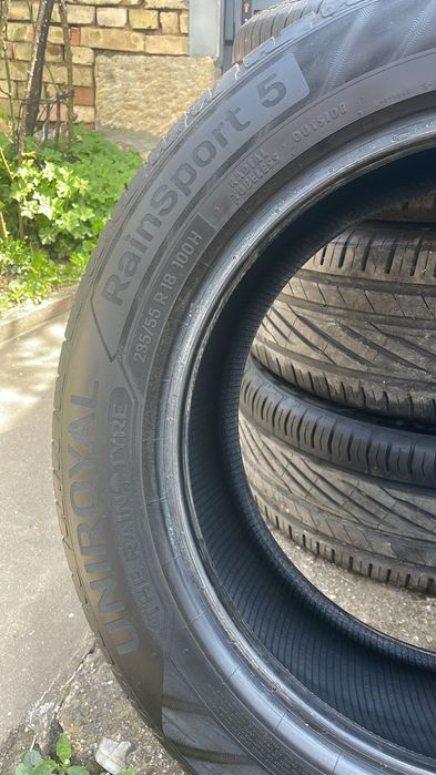 Гуми  Uniroyal  Rainsport 5 235/55/18