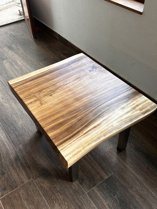 Холна маса ръчна изработка от екзотично дърво суар