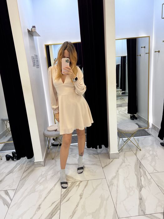 Продам платье новое Lichi