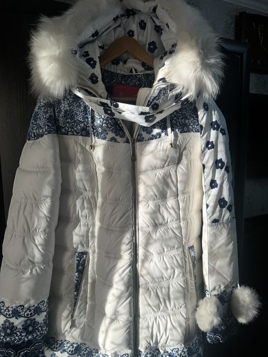 Продам белый пуховик 46-48