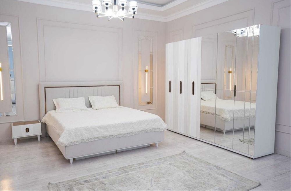 Спальный гарнитур