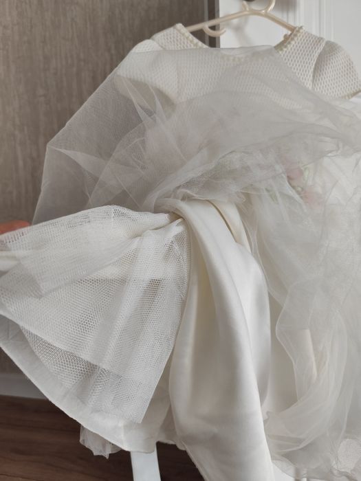 Продам детское нарядное платье на2года