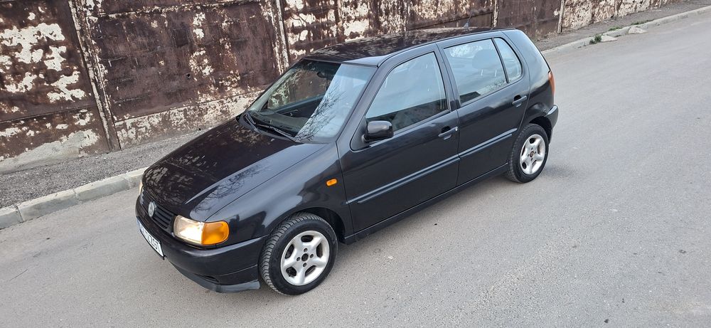 Vand sau schimb vw polo 1.1 benzina