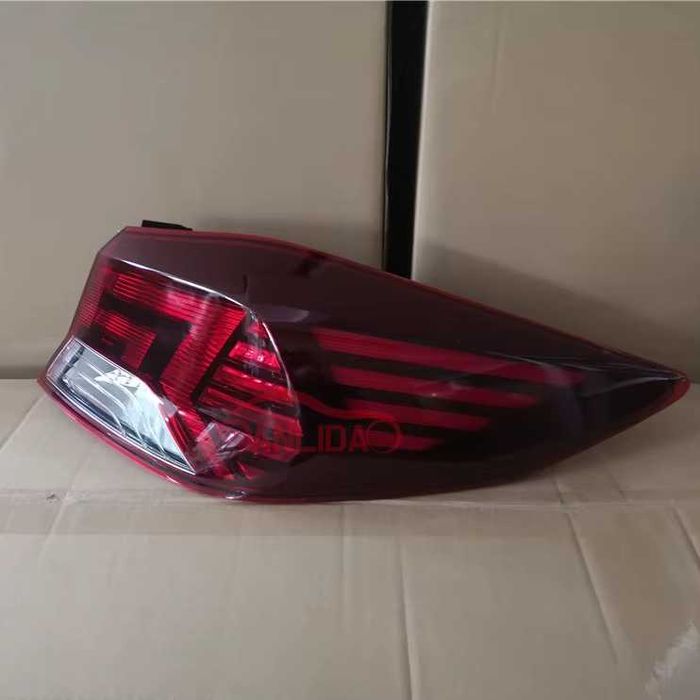 Фонарь задний Хэндай Елантра 18-/Hyundai Elantra 18-