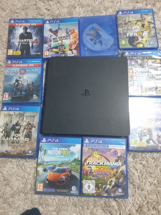 Playstation 4 pro 1Tb cu 10 jocuri