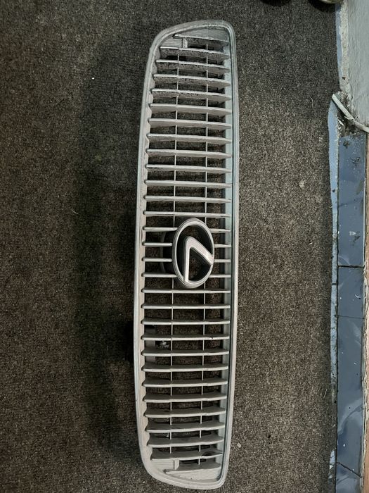 Лексус GS300 решетка