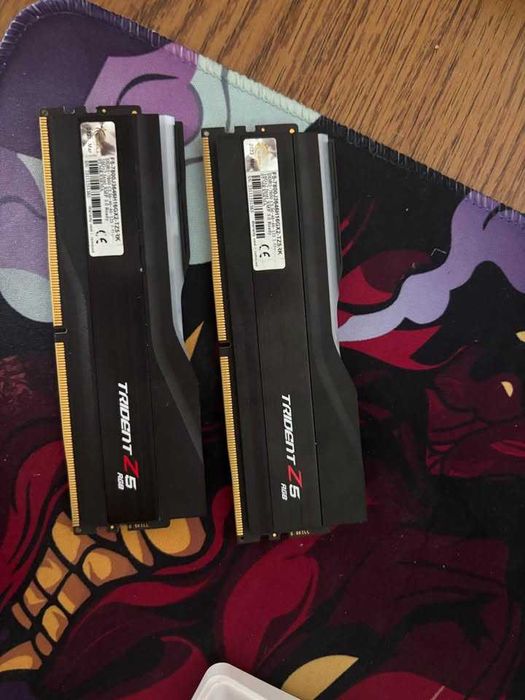 Vând 2x G.Skill Trident Z5 RGB 16GB (32GB kit) DDR5-7800MHz