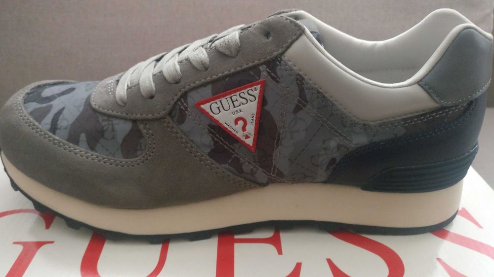 Маратонки GUESS, чисто нови