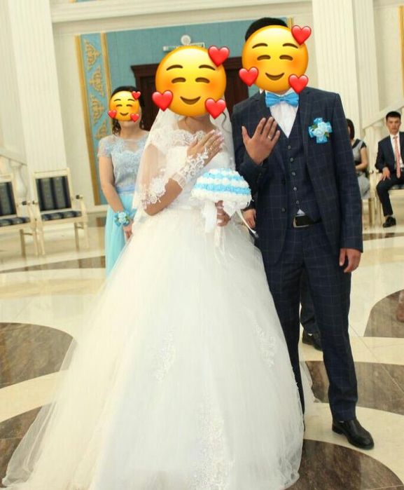 Костюм тройка продам