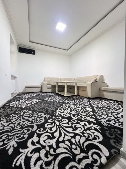 Продается Двор, с отдельным Гаражом под бизнес, или Бокс