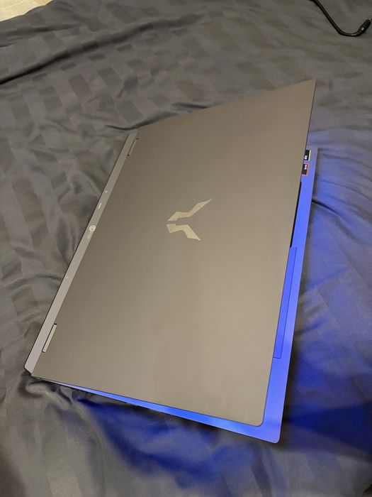 Lenovo leqoo Bellator 7000