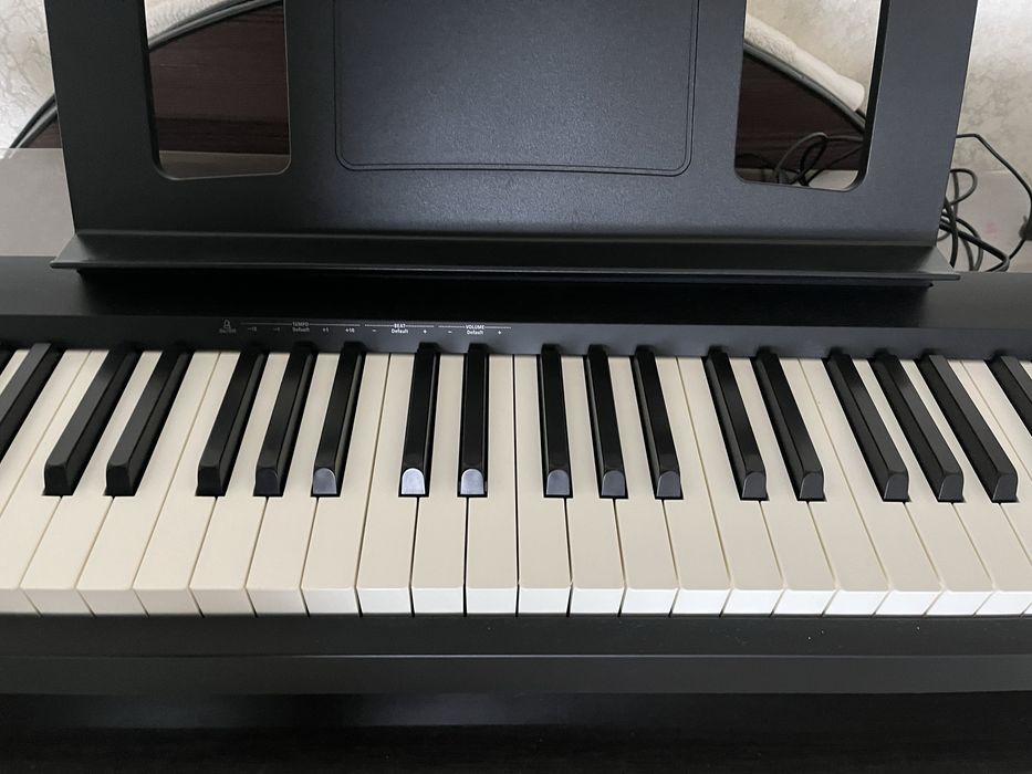 Цифровое пианино Роланд