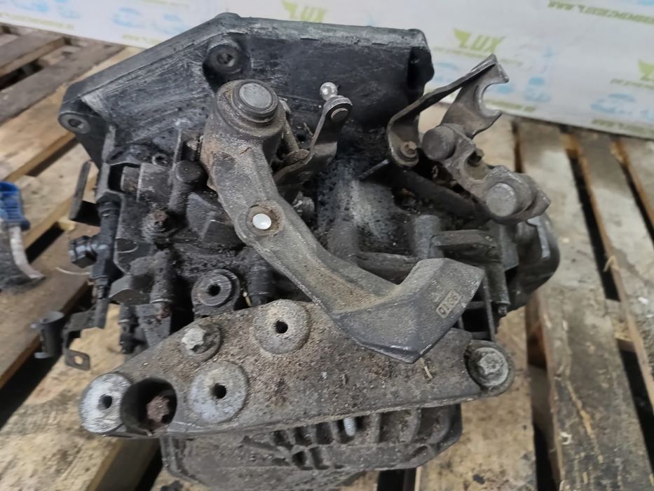 Cutie de viteze manuala 5 trepte 1.6 tdi KFK Audi A1 8X [2010 - 2014]