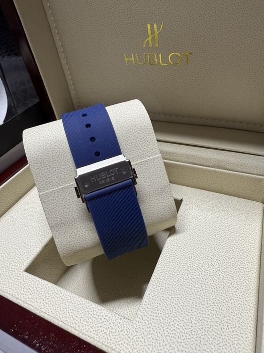 Hublot classic fusion 42 mm, AUTOMATIC- full box