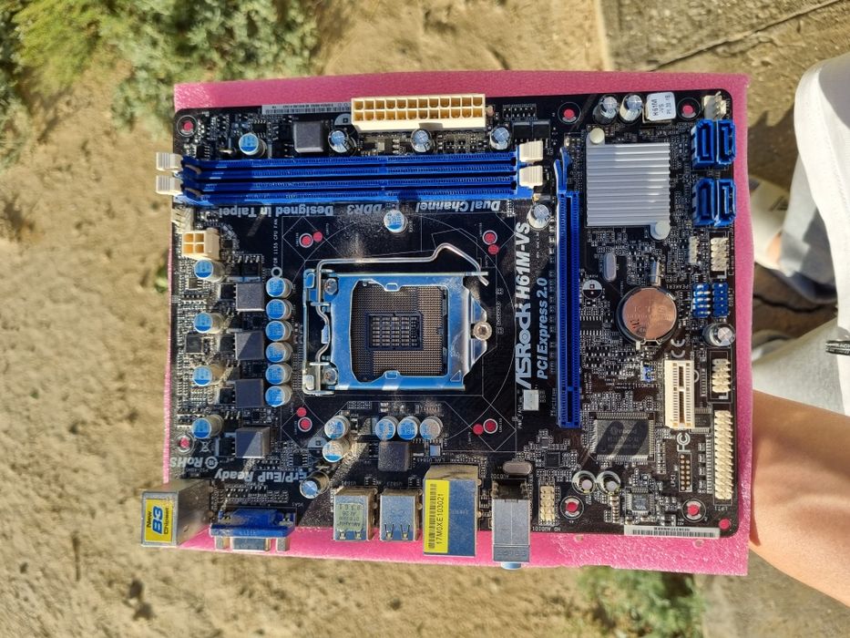 Материнская плата ASRock H61M-VS