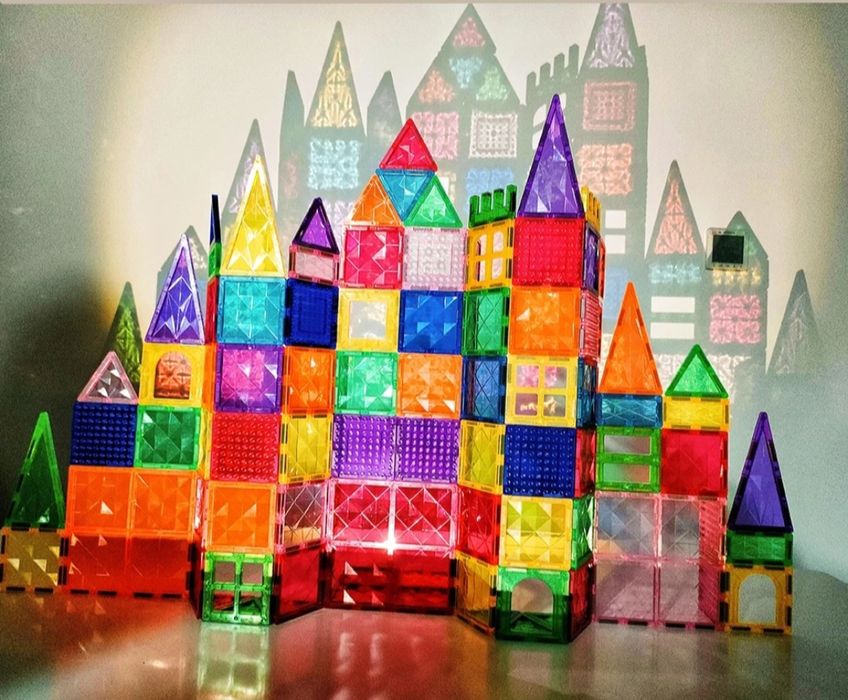 Set de constructie cu placi magnetice
