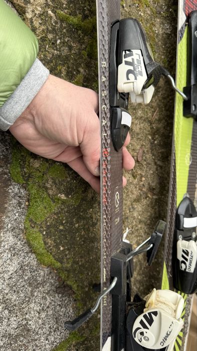 Дестски ски с автомати Atomic