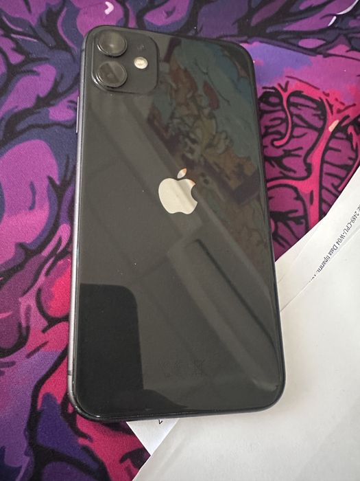 Vand Iphone 11 Black 64 GB