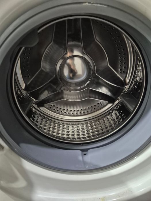 Продам стиральную машину samsung