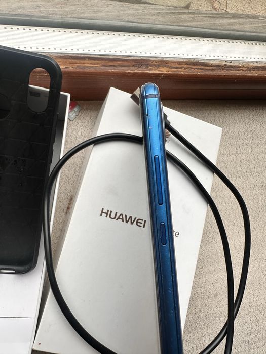Запазен huawei P20 lite