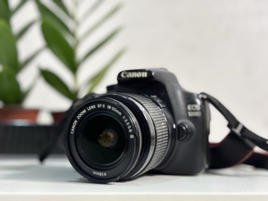 Фотоаппарат Canon EOS 1200D