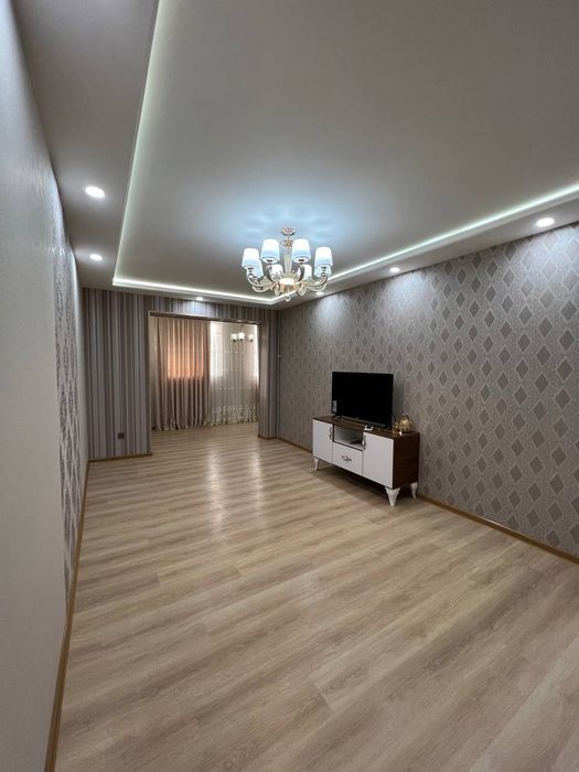 3 комнатная Тинчлик метро