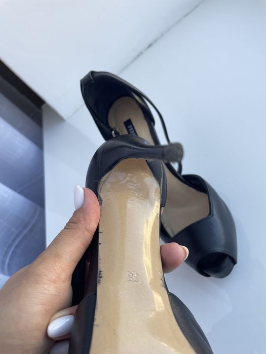 Продам новые туфли