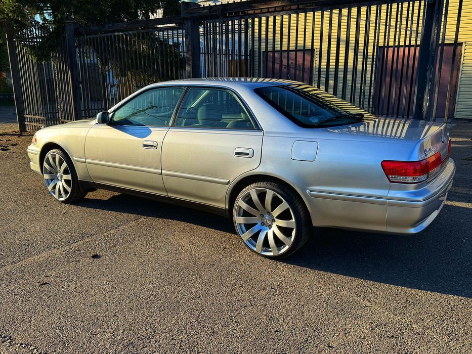 Toyota mark 2  японец