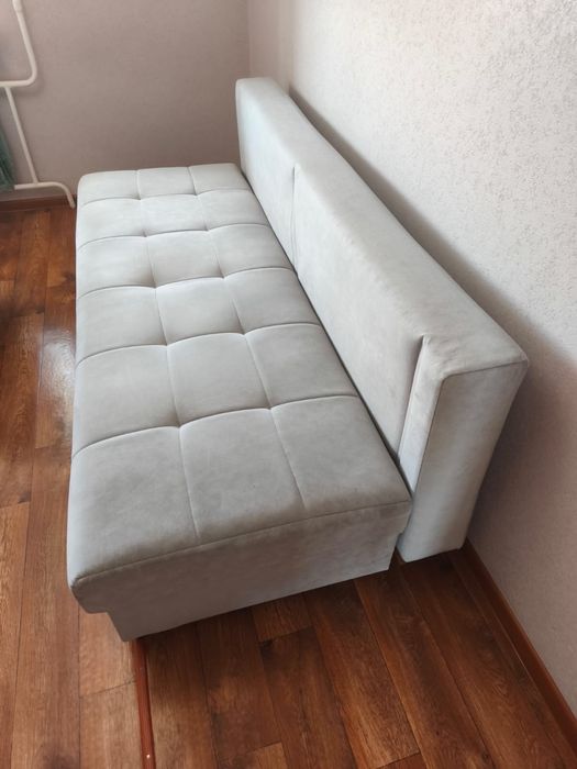 Диван софа в хорошем состояний