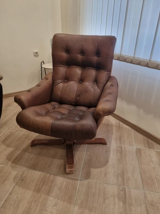 Страхотно антикварно шведски стилно кресло