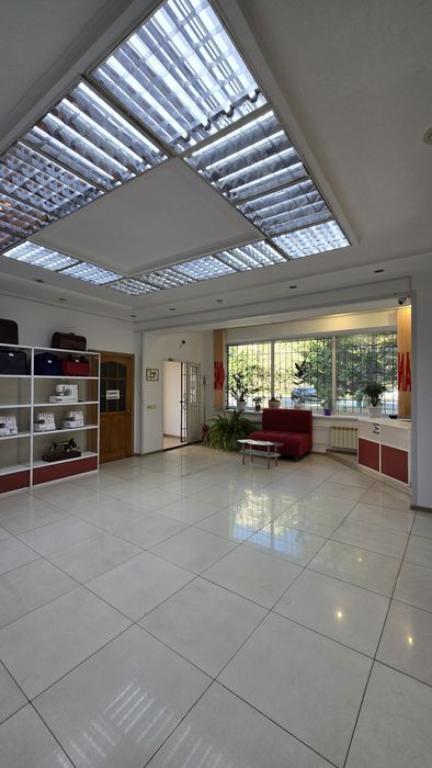 Продам коммерческое помещение ул. Ауэзова 35